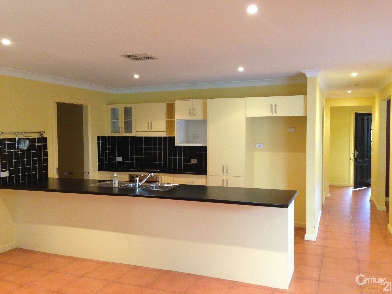 51 William Manix, Currans Hill NSW 2567