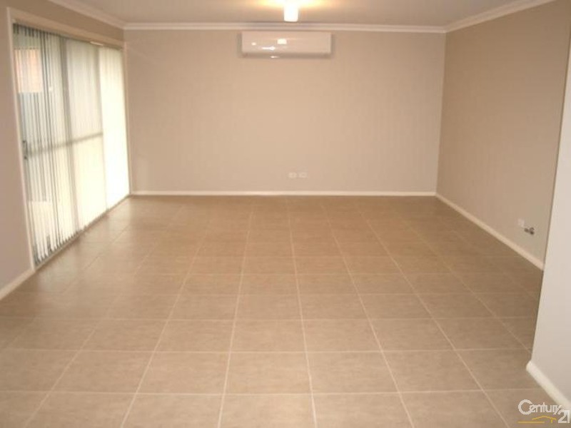 9 Butler Street, Gregory Hills NSW 2557