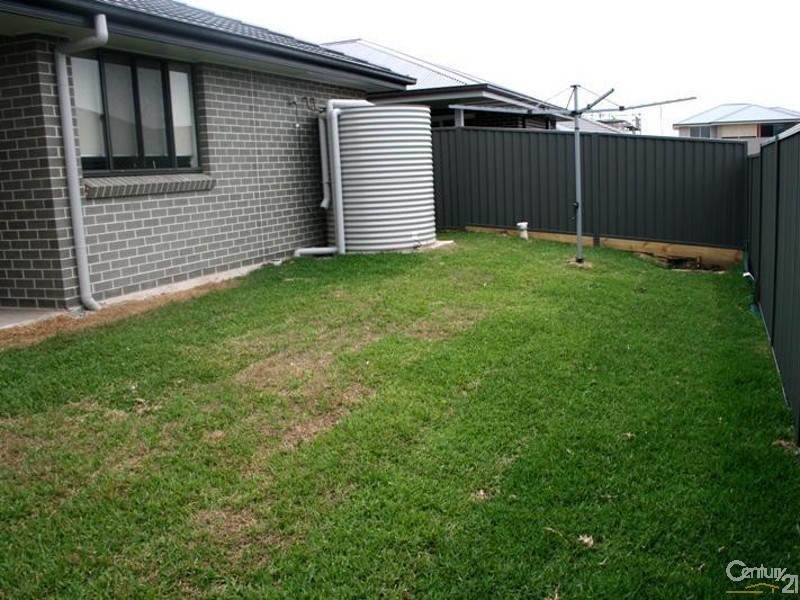 9 Butler Street, Gregory Hills NSW 2557