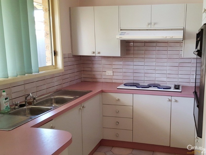 11 Nott Place, Mount Annan NSW 2567