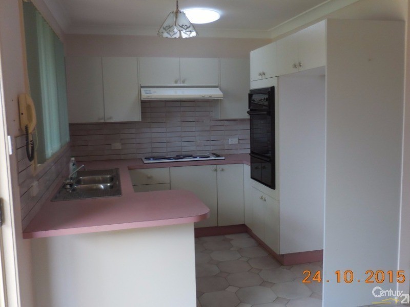 11 Nott Place, Mount Annan NSW 2567