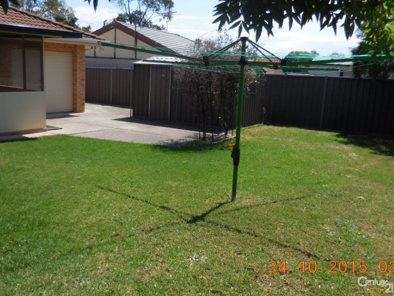 11 Nott Place, Mount Annan NSW 2567