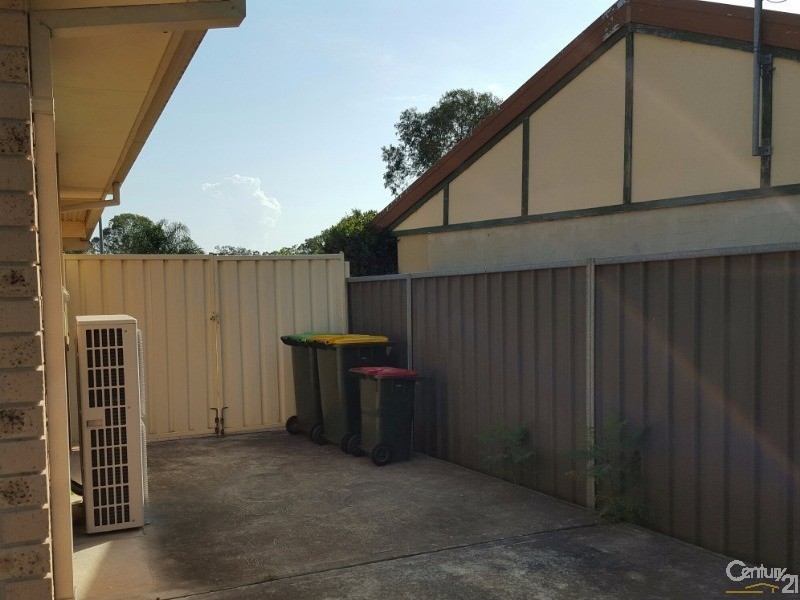 11 Nott Place, Mount Annan NSW 2567