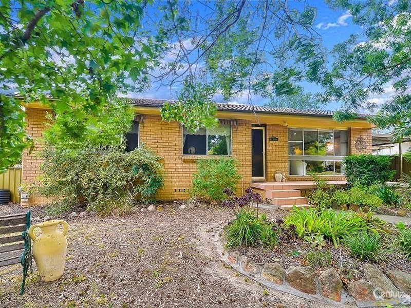 6 Peppin Place, Elderslie NSW 2570