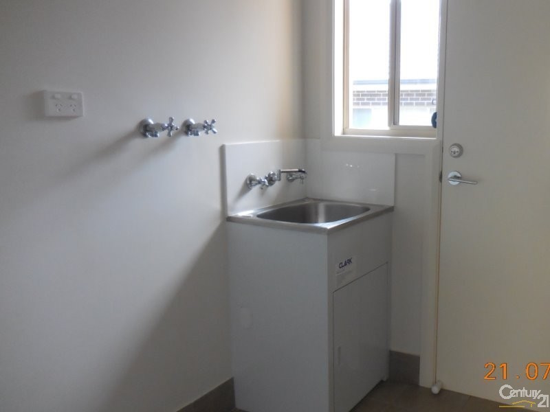 5 Caley Way, Mount Annan NSW 2567