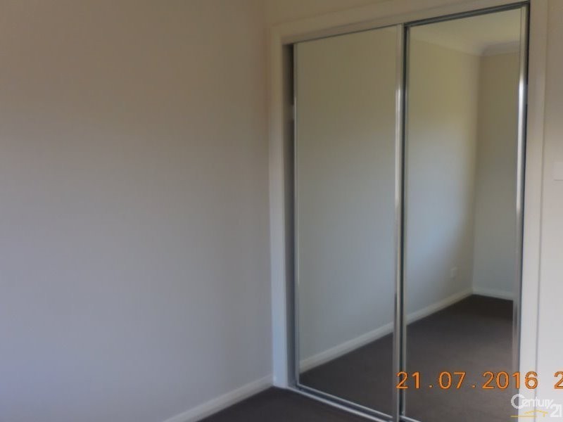 5 Caley Way, Mount Annan NSW 2567