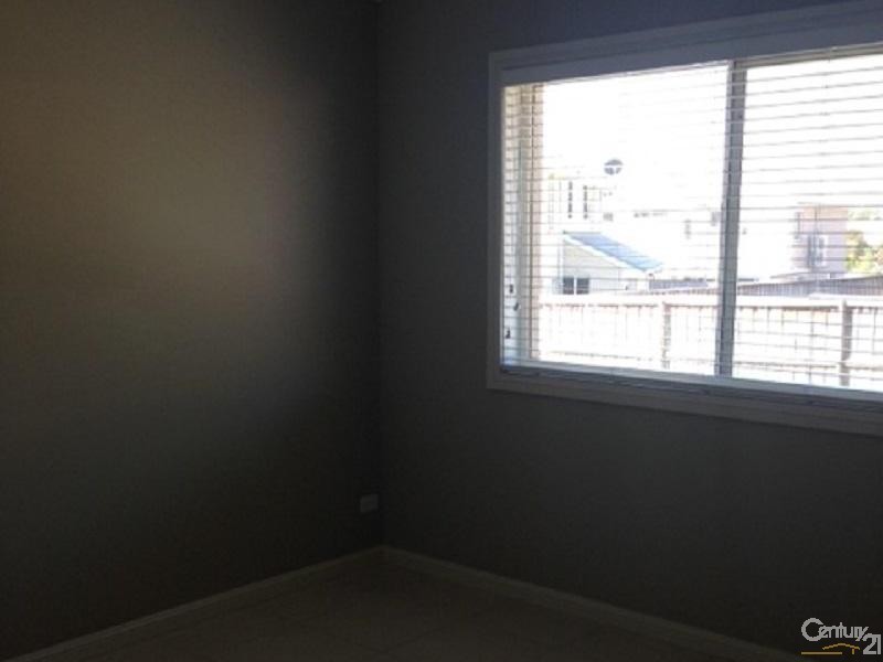 17 Folkes Street, Elderslie NSW 2570