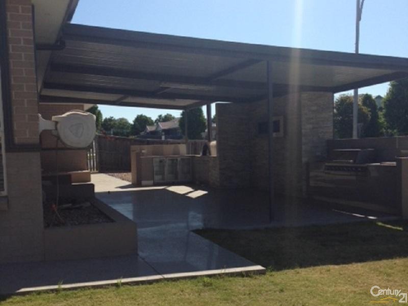 17 Folkes Street, Elderslie NSW 2570