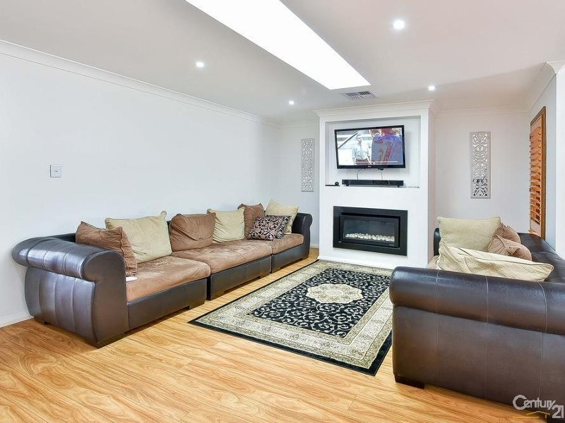 13 Healy Avenue, Gregory Hills NSW 2557