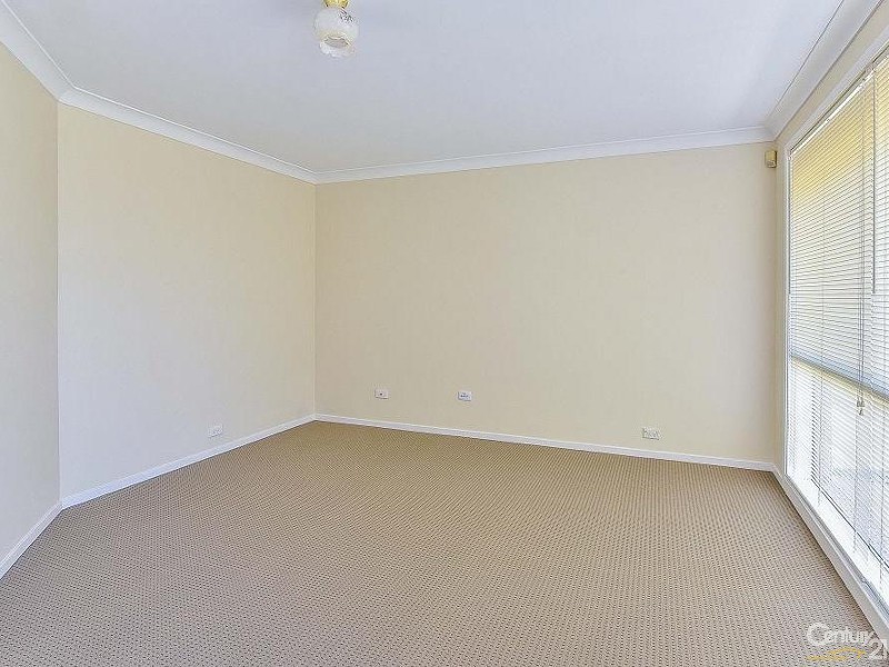 335 Welling Drive, Mount Annan NSW 2567