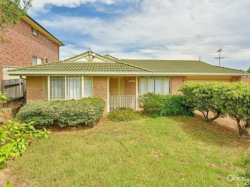 4 Fraser Place, Mount Annan NSW 2567