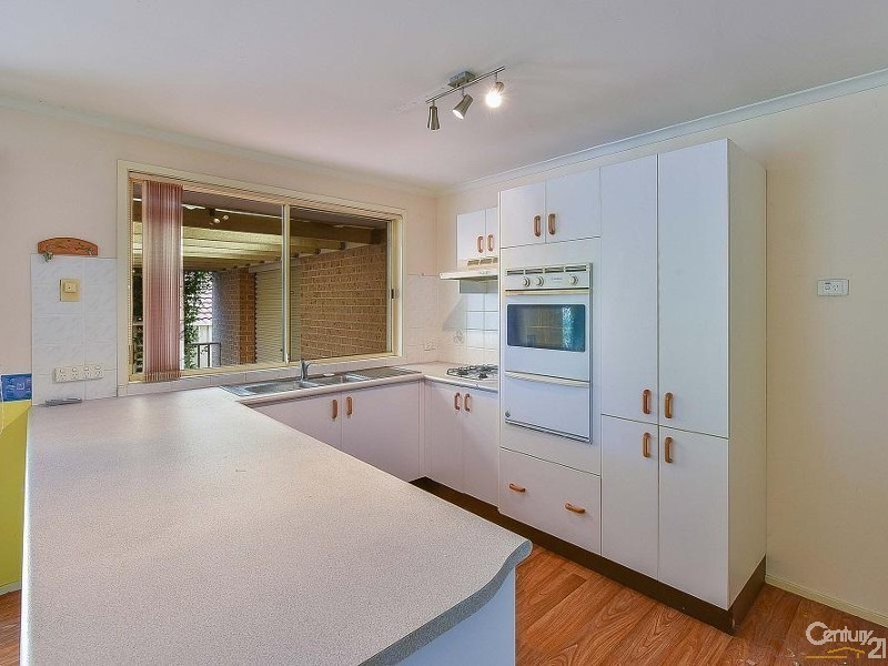 4 Fraser Place, Mount Annan NSW 2567