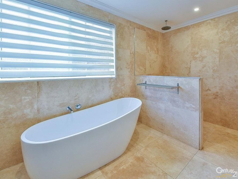 6 Duffy Avenue, Gregory Hills NSW 2557