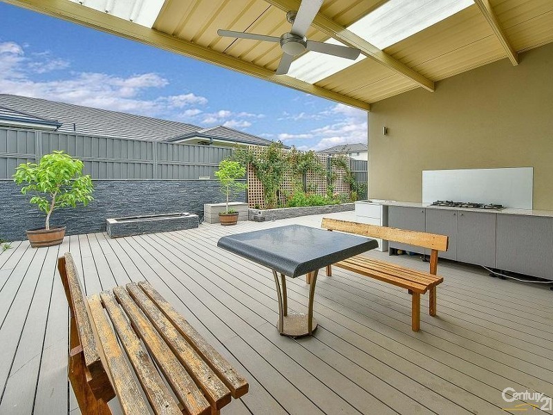 6 Duffy Avenue, Gregory Hills NSW 2557