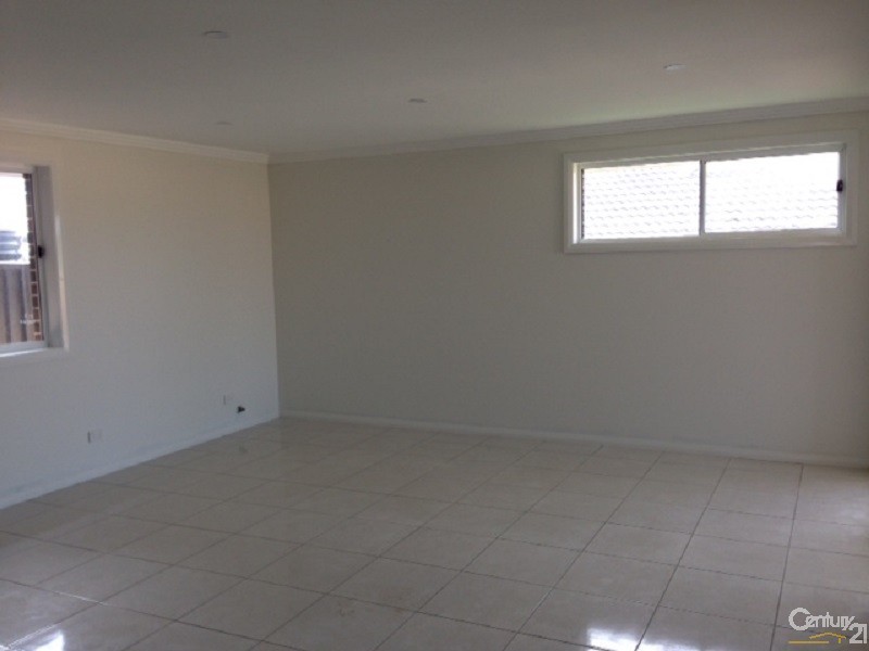 28 Lorikeet Street, Gregory Hills NSW 2557