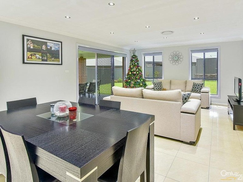 5 Gemini Street, Gregory Hills NSW 2557