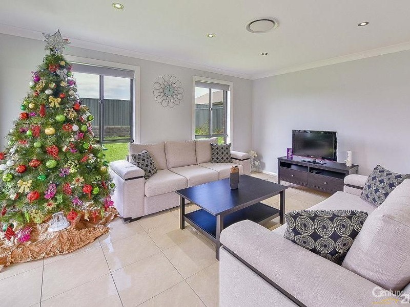 5 Gemini Street, Gregory Hills NSW 2557