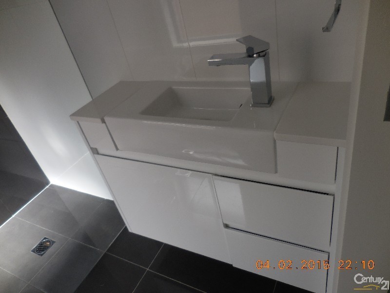 10 Kale Road, Spring Farm NSW 2570