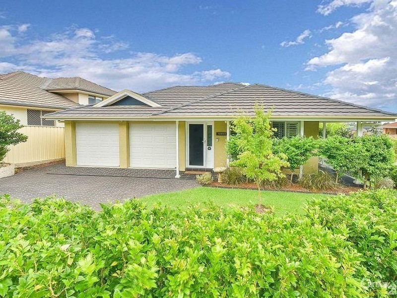 19 Telopea Circuit, Mount Annan NSW 2567