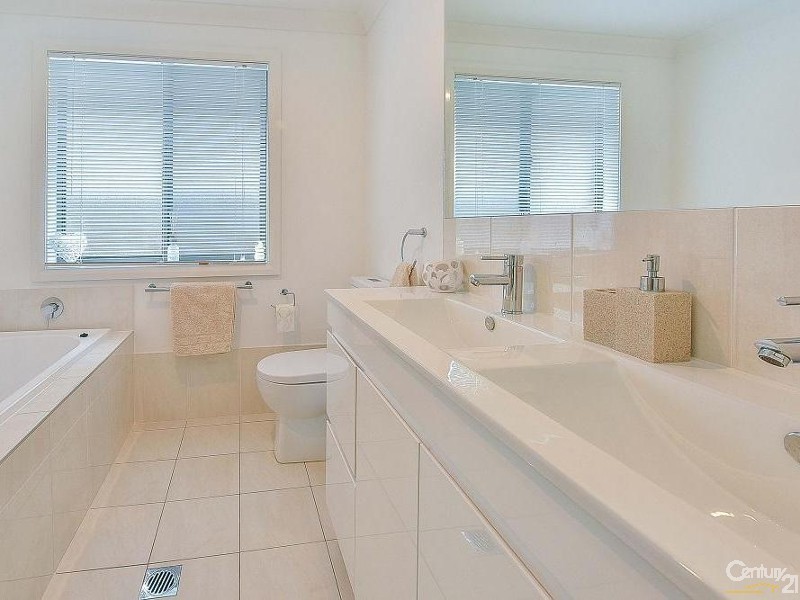 5 Gemini Street, Gregory Hills NSW 2557
