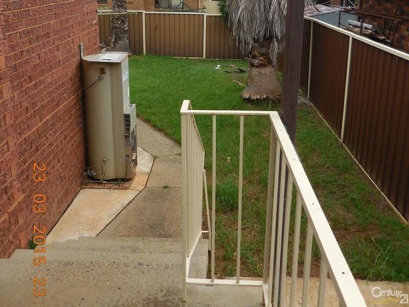 31 Horatio Street, Rosemeadow NSW 2560