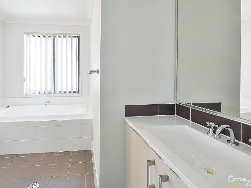 29 Minorca Cct, Spring Farm NSW 2570