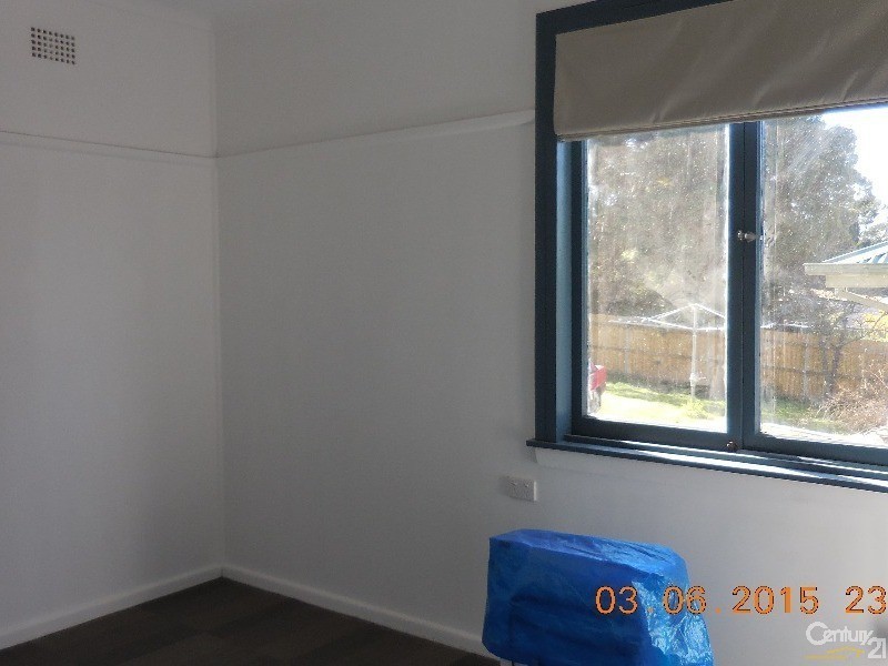 21 Hawkey Cres, Camden NSW 2570