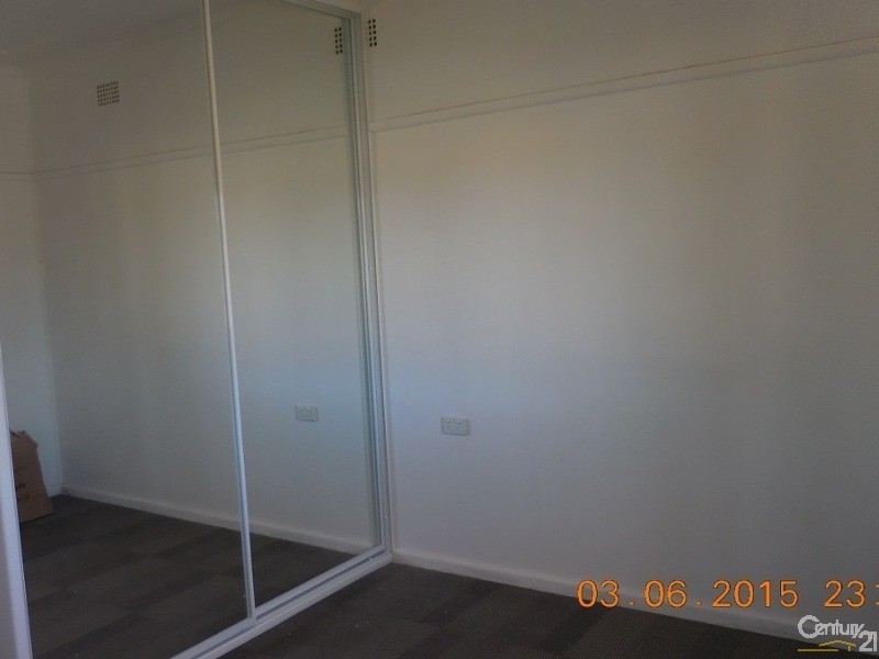 21 Hawkey Cres, Camden NSW 2570