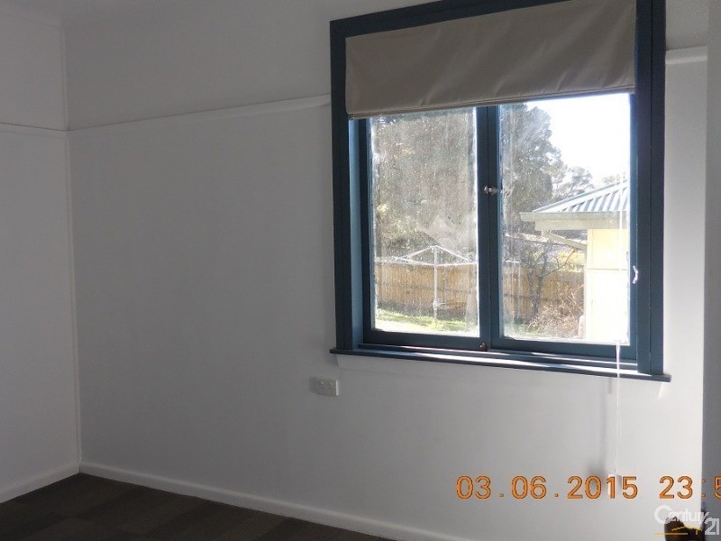 21 Hawkey Cres, Camden NSW 2570