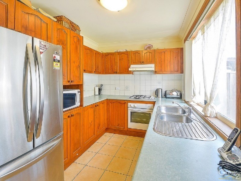 9 Reserve Circuit, Currans Hill NSW 2567