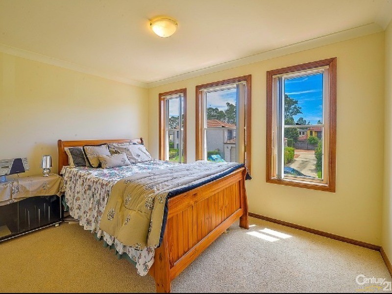 9 Reserve Circuit, Currans Hill NSW 2567