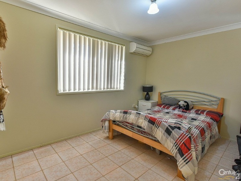 7 Watkins Crescent, Currans Hill NSW 2567