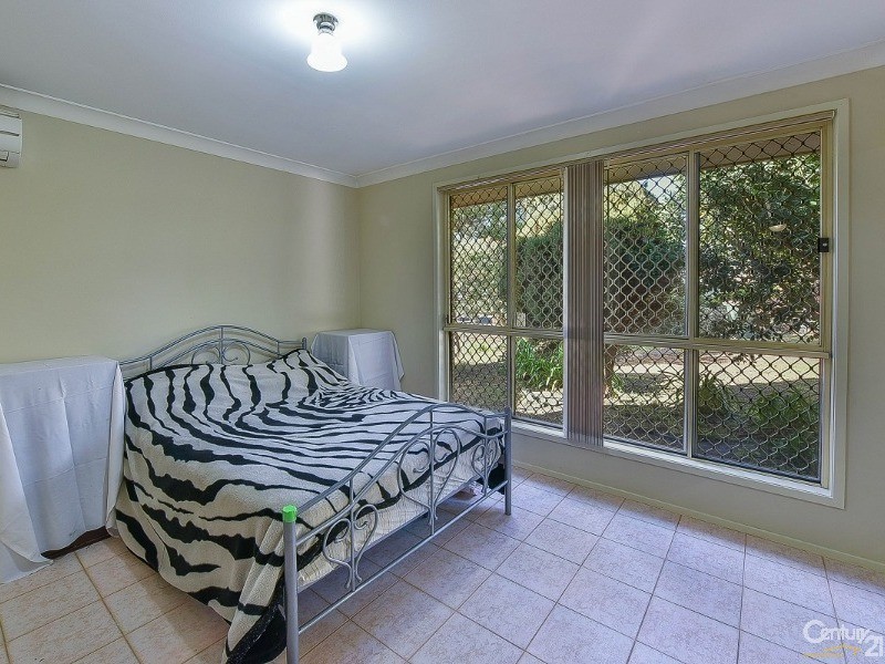7 Watkins Crescent, Currans Hill NSW 2567