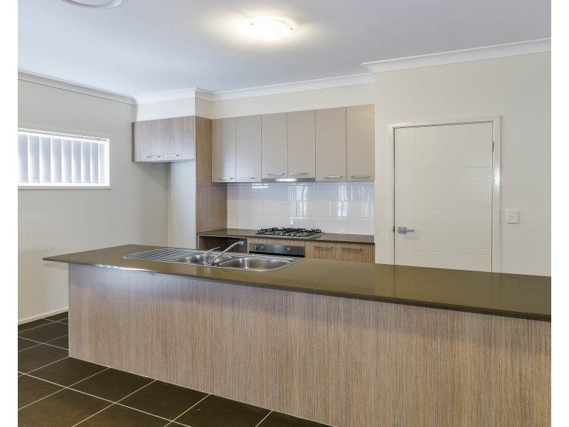 44A Easton Avenue, Spring Farm NSW 2570