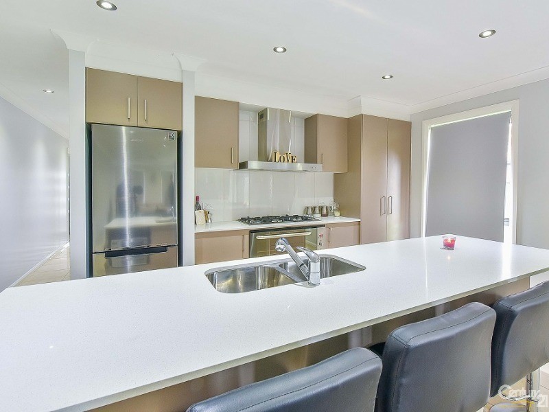 5 Gemini Street, Gregory Hills NSW 2557