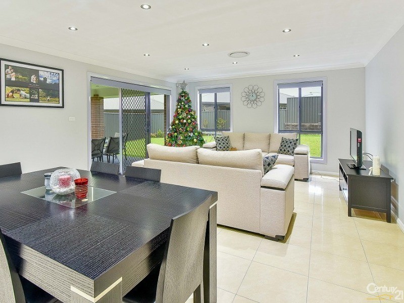 5 Gemini Street, Gregory Hills NSW 2557