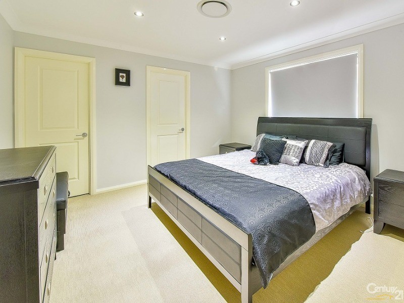 5 Gemini Street, Gregory Hills NSW 2557