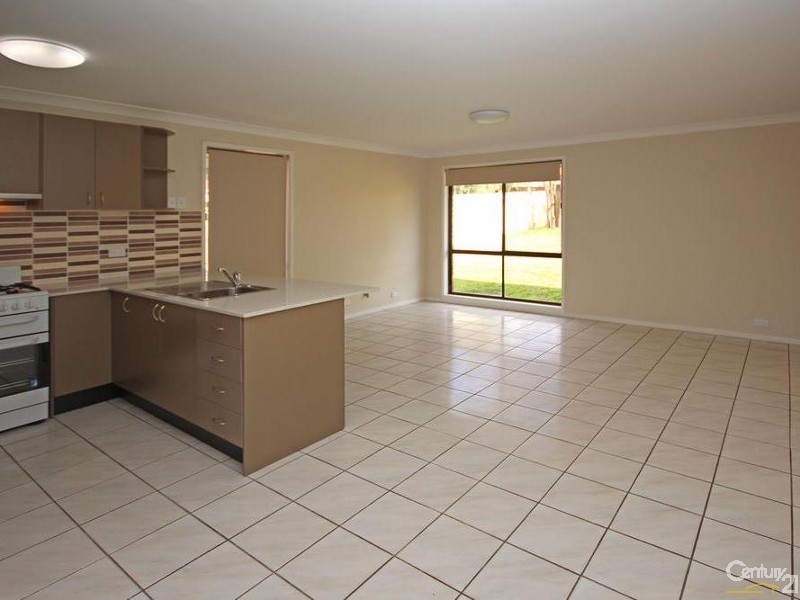 9 Welling Drive, Narellan Vale NSW 2567