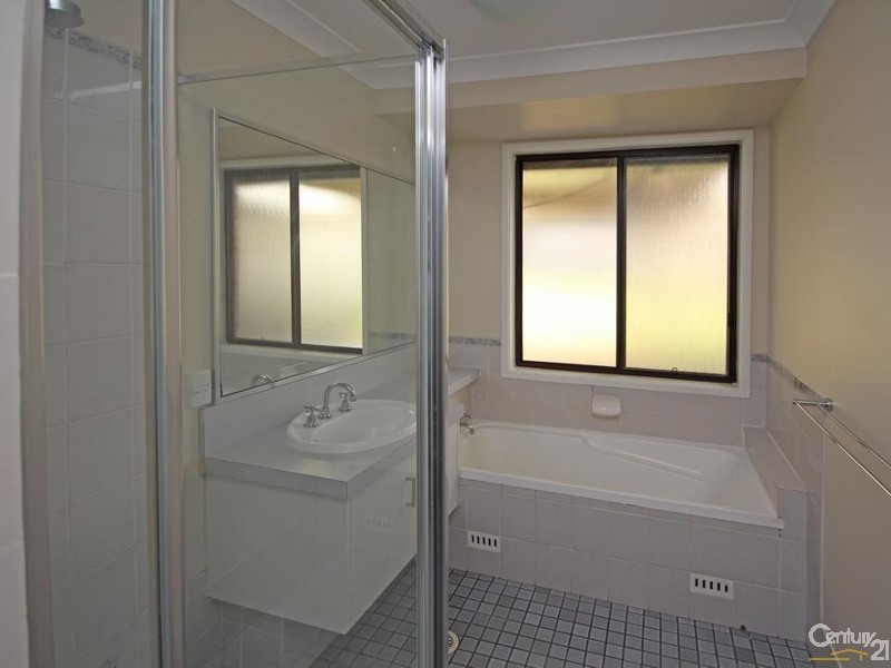 9 Welling Drive, Narellan Vale NSW 2567