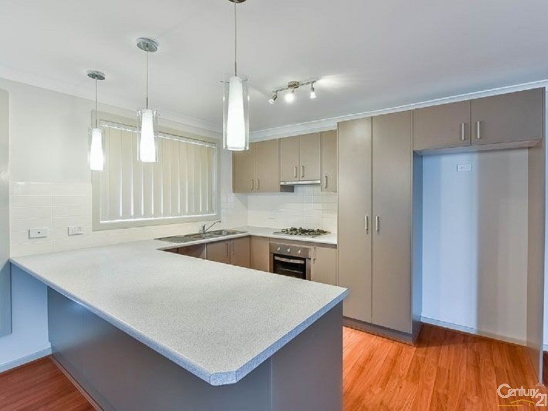 33 Bond Street, Oran Park NSW 2570