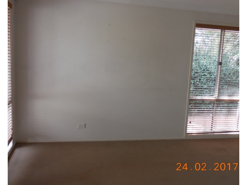 25 Lakeside Street, Currans Hill NSW 2567