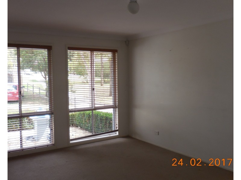 25 Lakeside Street, Currans Hill NSW 2567