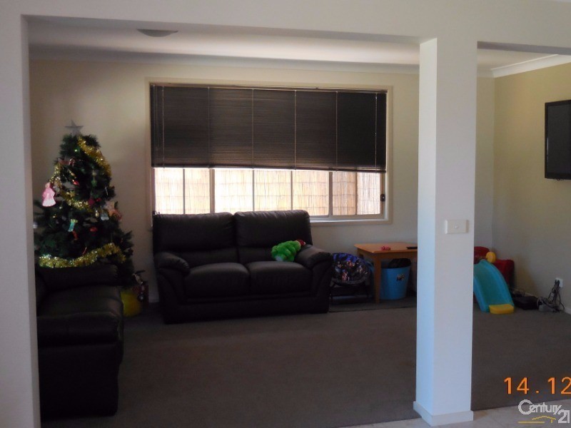 5 Nardoo  Way, Mount Annan NSW 2567