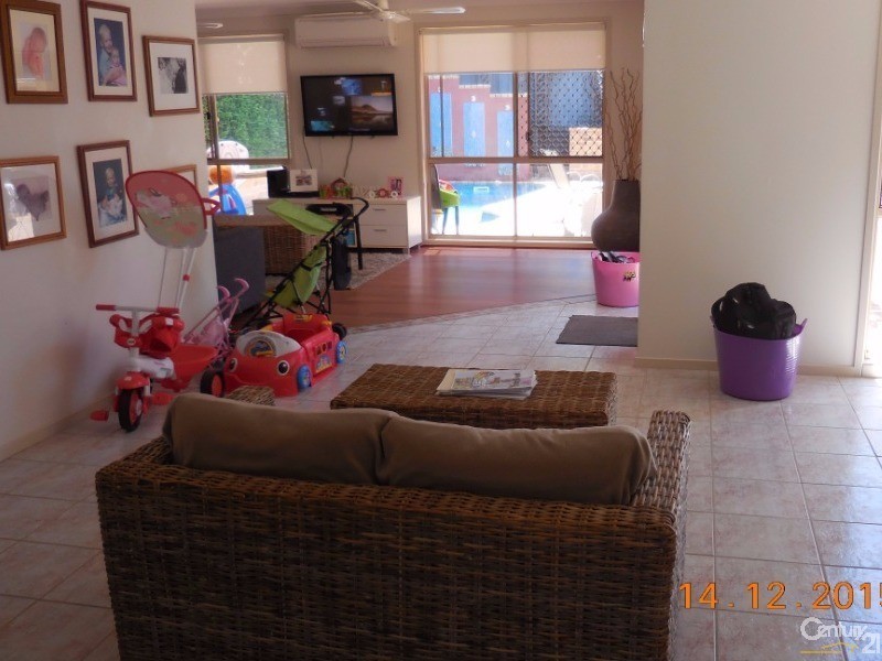 5 Nardoo  Way, Mount Annan NSW 2567