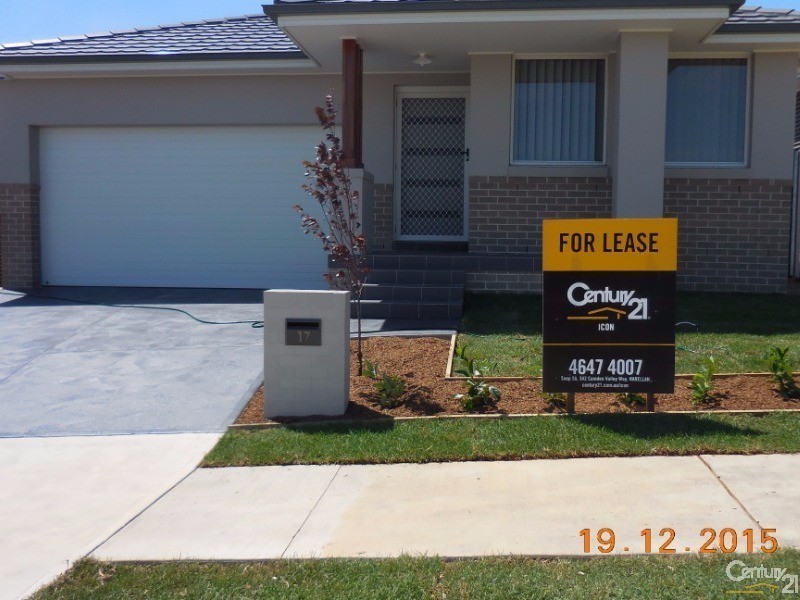 17 Buckingham Loop, Oran Park NSW 2570