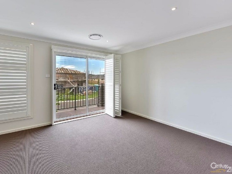 4 Finlay Street, Oran Park NSW 2570