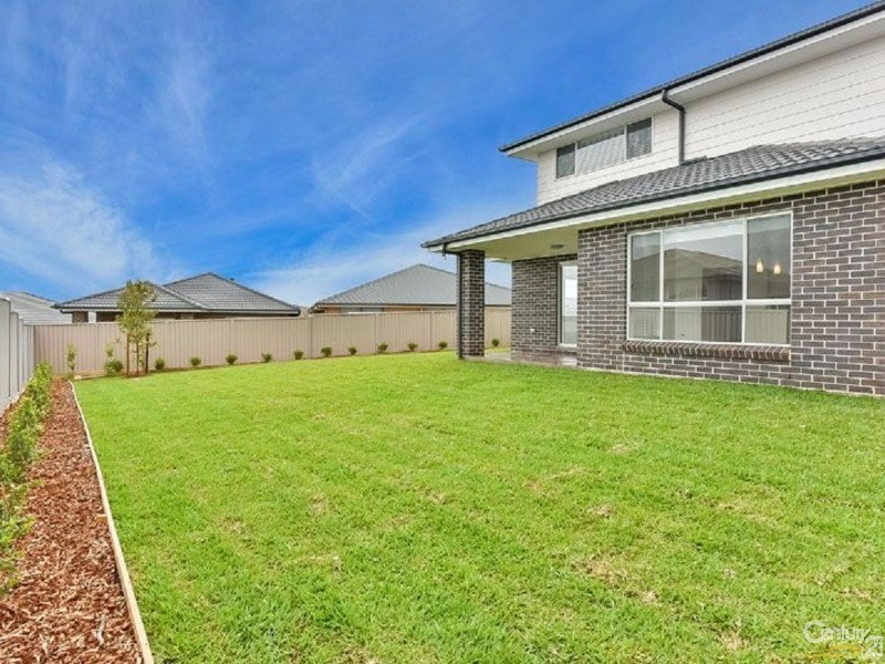 4 Finlay Street, Oran Park NSW 2570