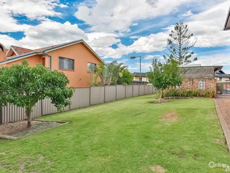 25 Box Road, Casula NSW 2170