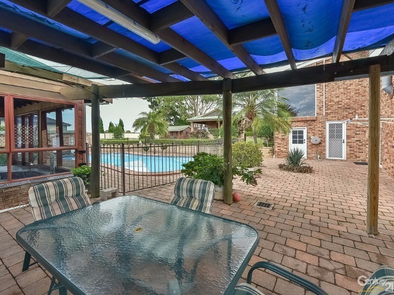 25 Box Road, Casula NSW 2170