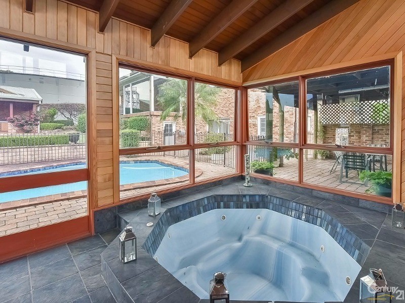 25 Box Road, Casula NSW 2170